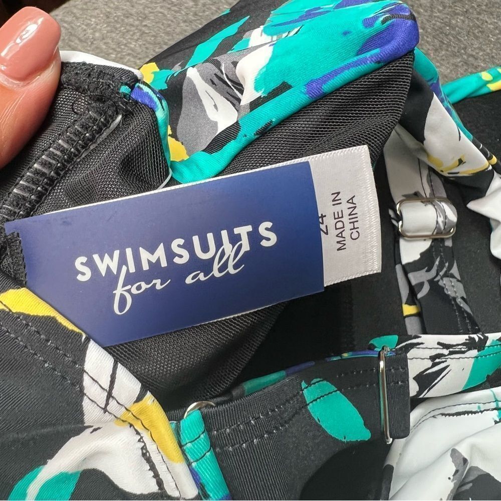 Swimsuits For All Floral One Piece Bathing Suit - Picture 9 of 10